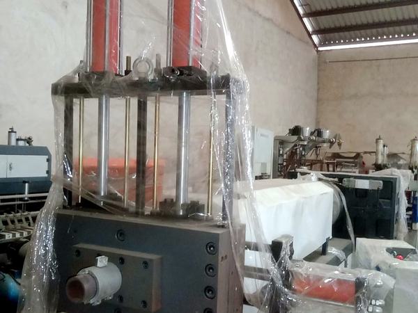 Plastic recycling machine, 120 mm