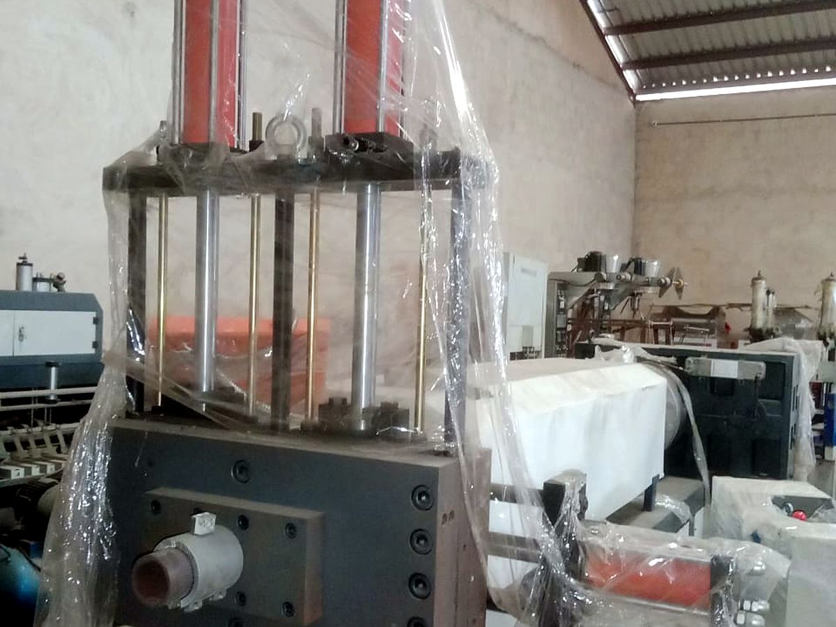 Plastic recycling machine, 120 mm